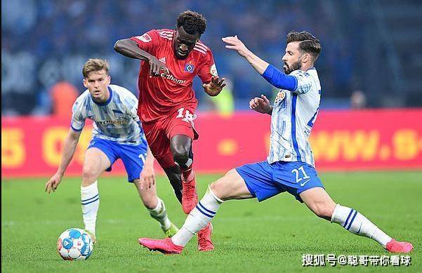 开云体育平台-足球半决赛掀起高潮，河套白虎队淘汰对手蓬莱天狼队，战至最后一刻——边路成突破口的简单介绍