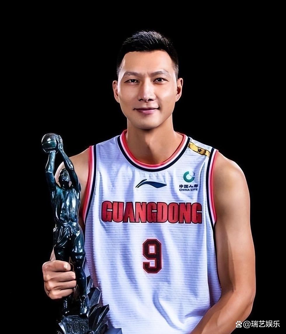 包含法甲赛后再迎强敌；广东宏远队长鼓劲；主帅态度——震撼外界；控场能力受关注的词条